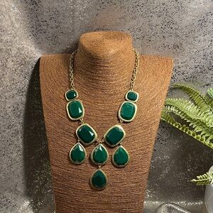 Elegant Green Statement Necklace